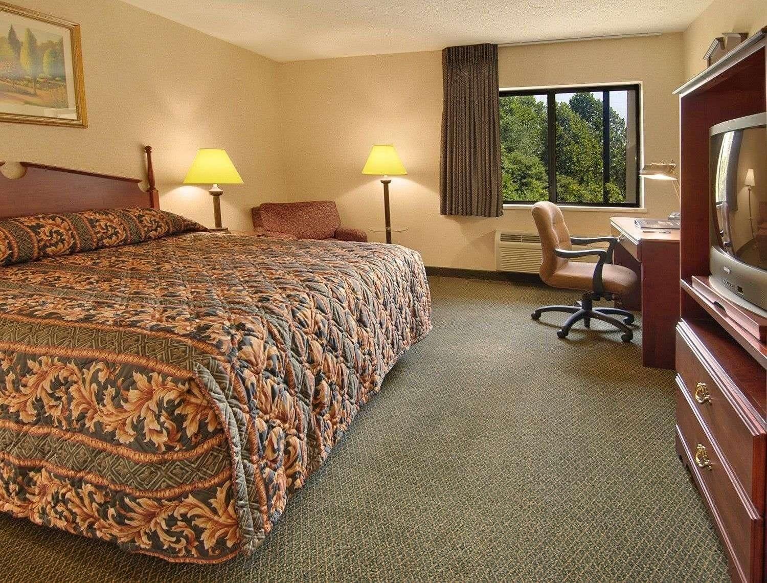 Baymont By Wyndham Corydon Hotel Bagian luar foto