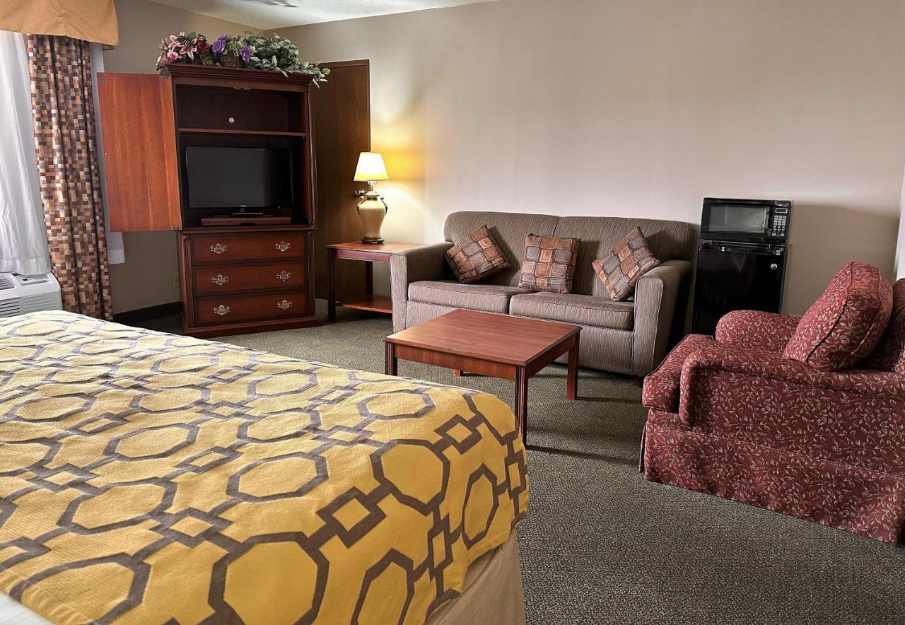 Baymont By Wyndham Corydon Hotel Bagian luar foto