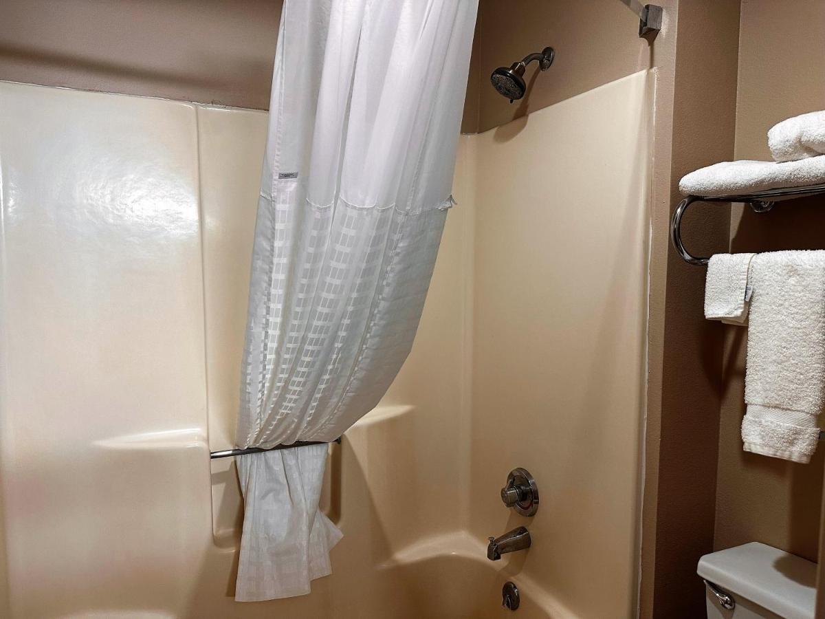 Baymont By Wyndham Corydon Hotel Bagian luar foto